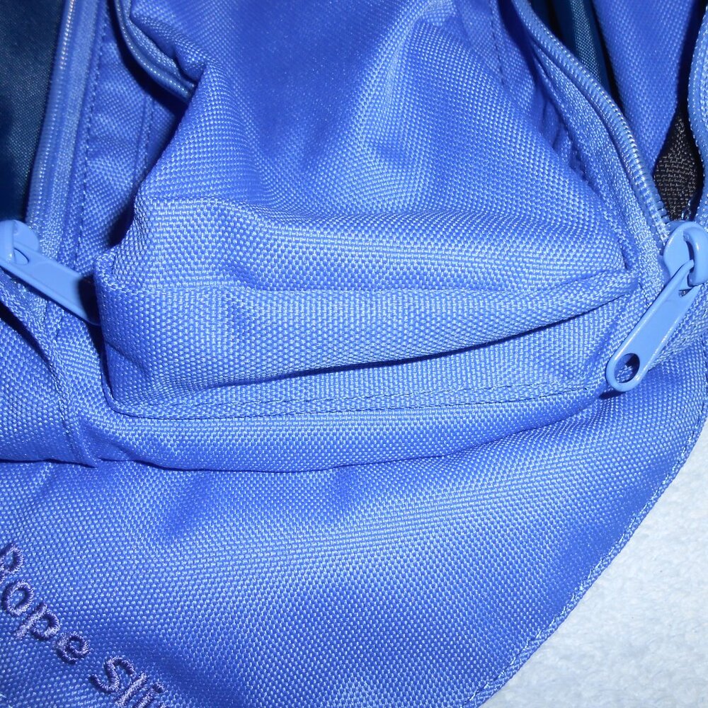 KAVU rope sling crossbody backpack bag - Picture 4 of 7